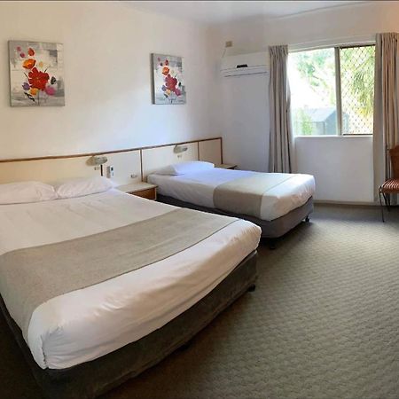 Wild Scotsman Motor Inn Gin Gin Qld ภายนอก รูปภาพ