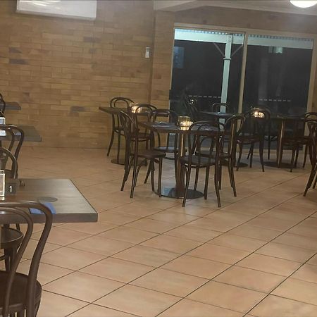 Wild Scotsman Motor Inn Gin Gin Qld ภายนอก รูปภาพ