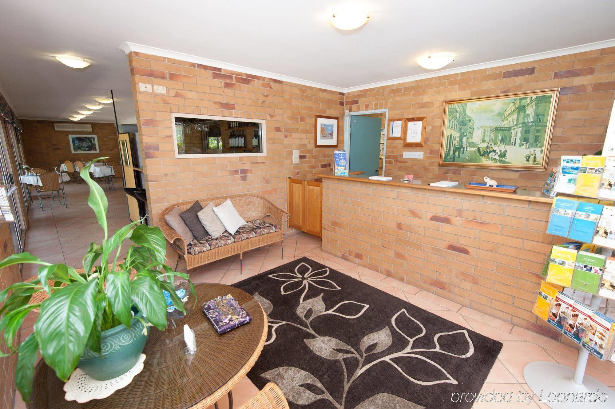 Wild Scotsman Motor Inn Gin Gin Qld ภายนอก รูปภาพ